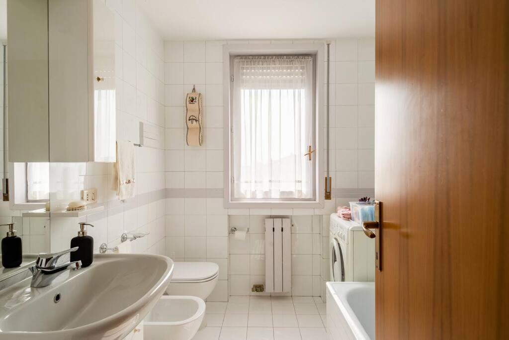 Апартаменты Casa De Rocco No Check In After 19 00 Брешия Экстерьер фото